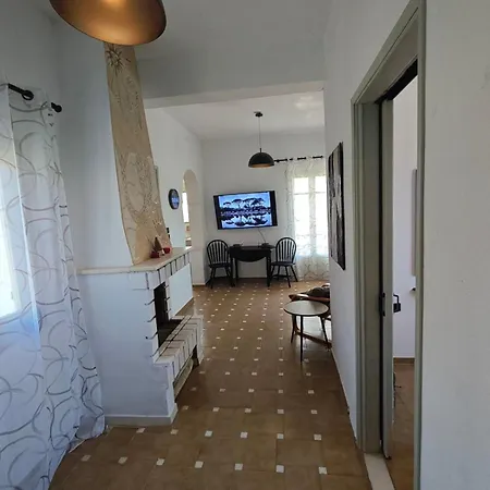 Xenos Estate